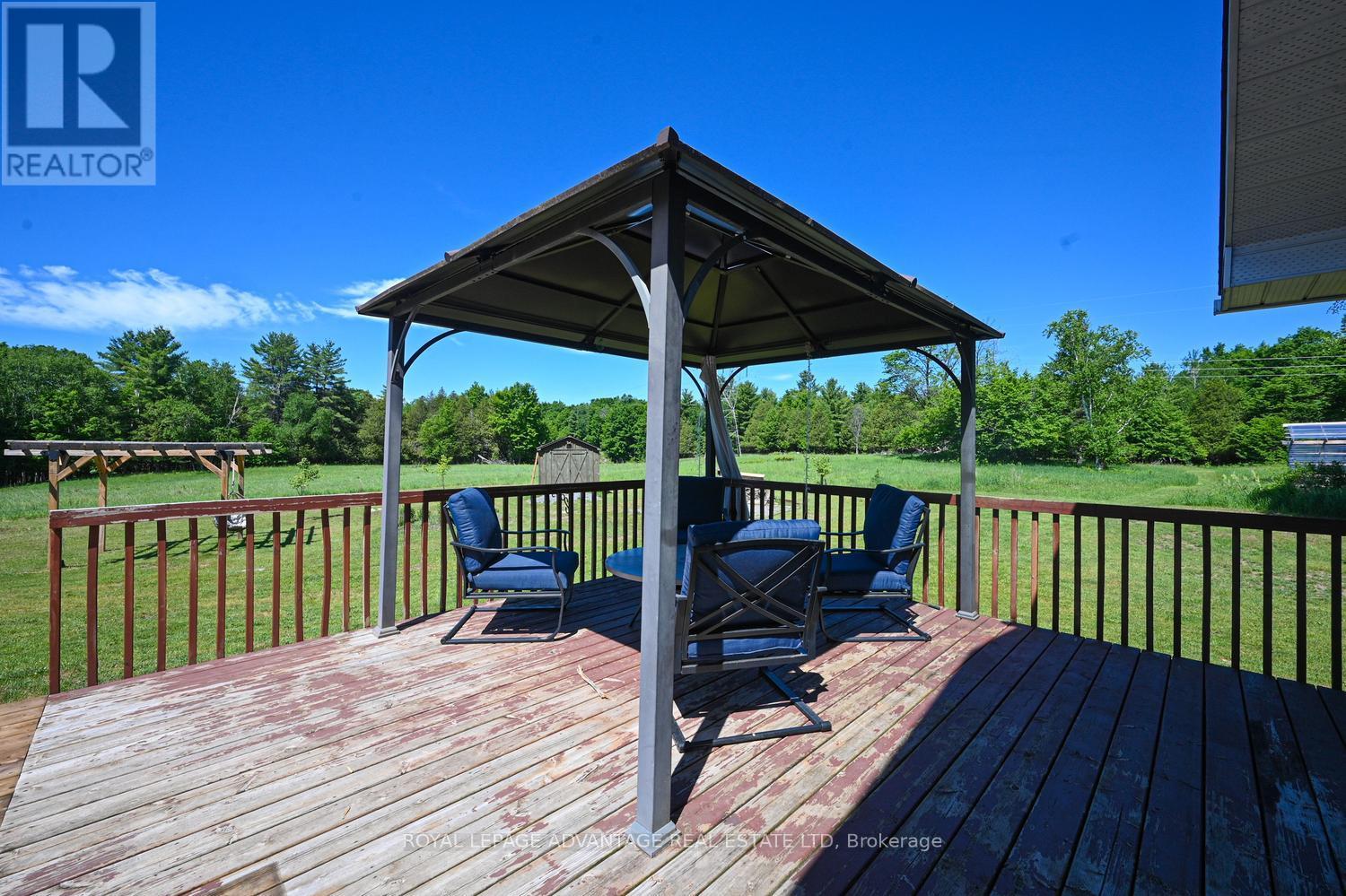 1218 GALBRAITH ROAD - 34