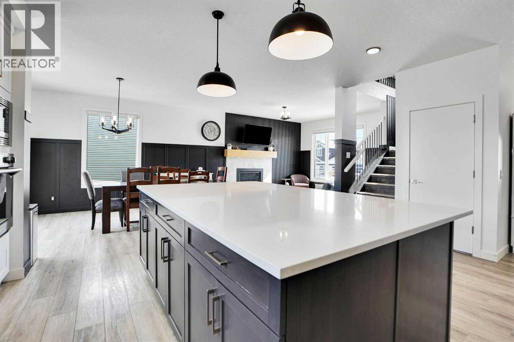 Huge Island with storage cupboards