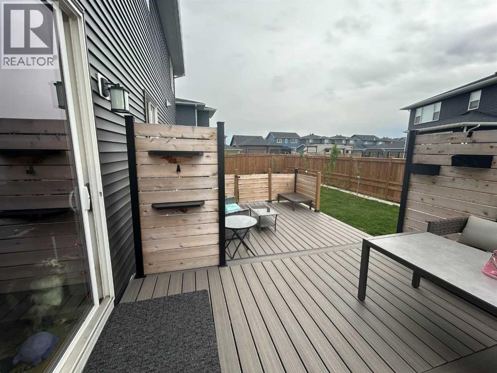 Large double level composite deck