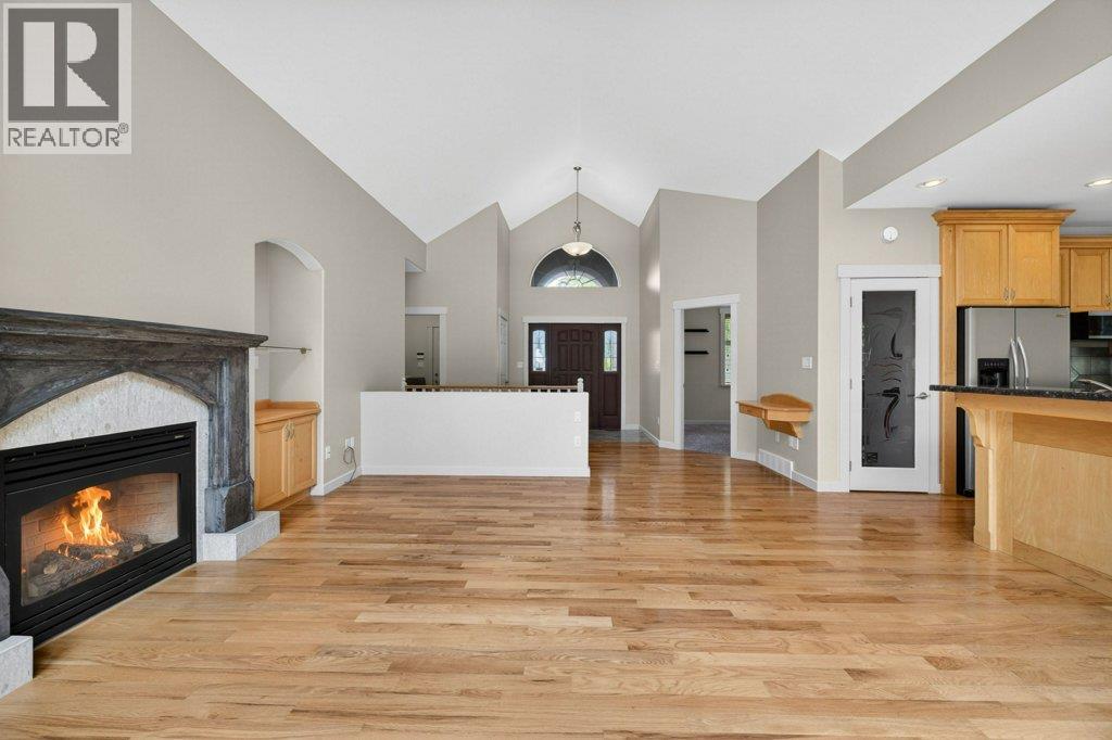 2470 24 Avenue NE - 12