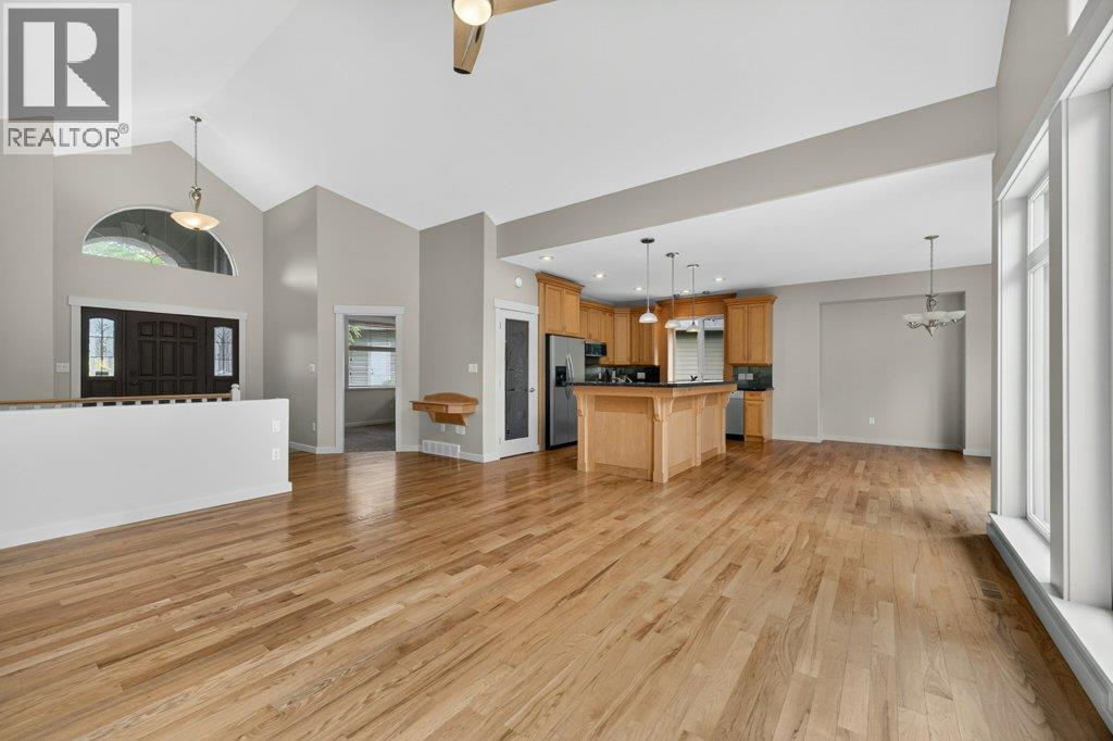 2470 24 Avenue NE - 20