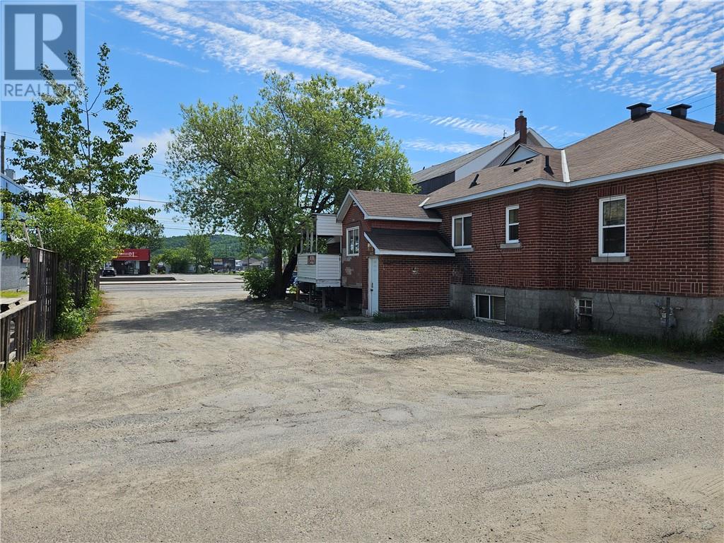 260 King Street - 4