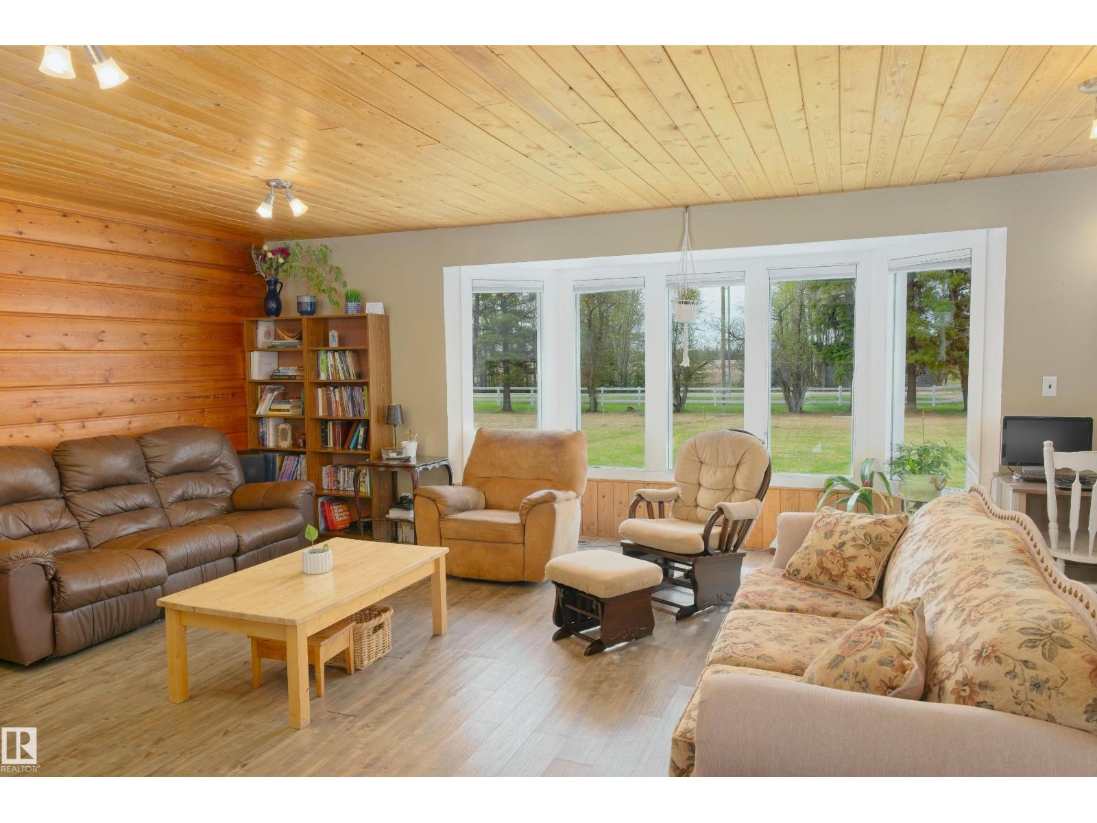 3418 Twp Rd 620 - 18