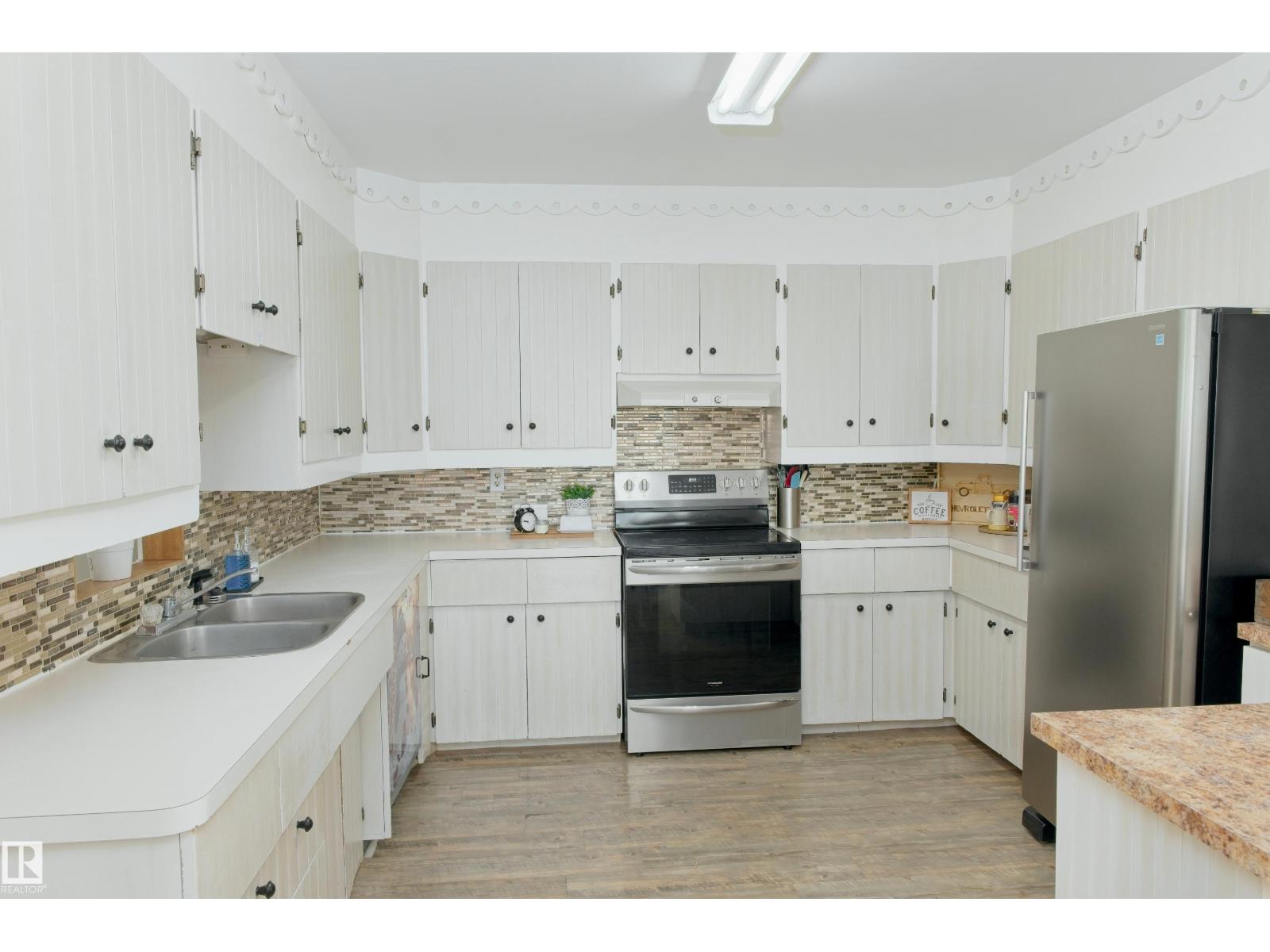3418 Twp Rd 620 - 22