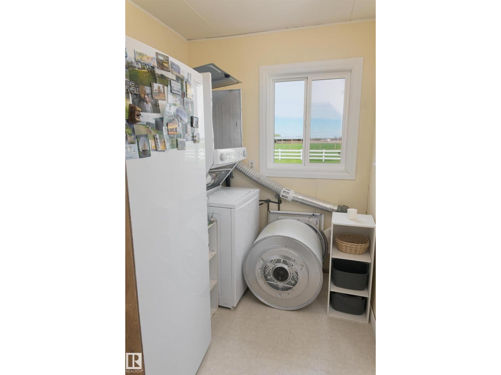 3418 Twp Rd 620 - 52