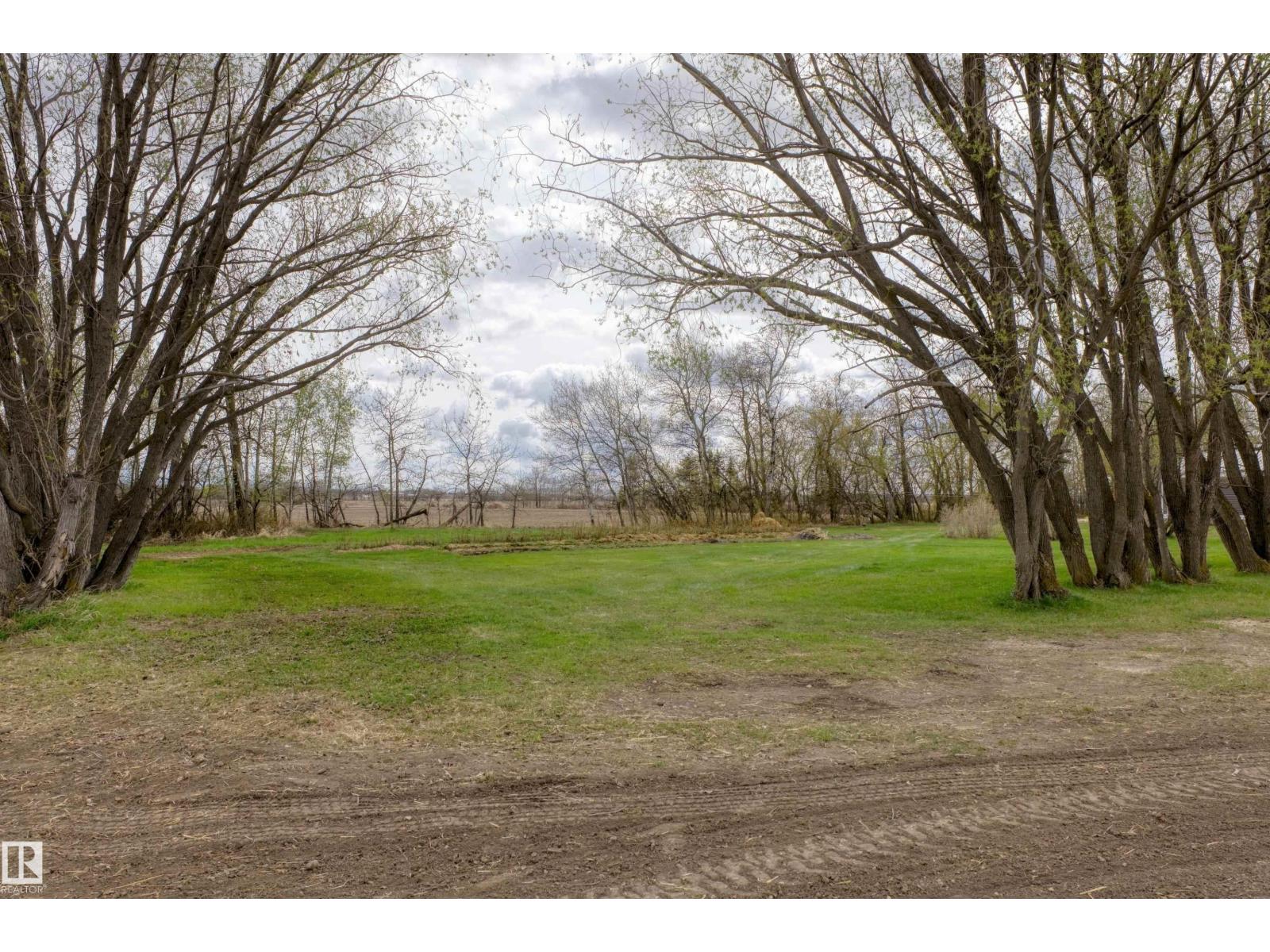 3418 Twp Rd 620 - 65