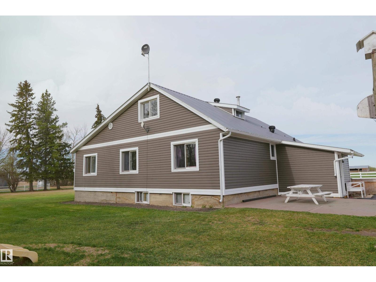3418 Twp Rd 620 - 9