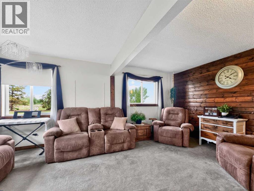 105373 Range Road 144 - 4