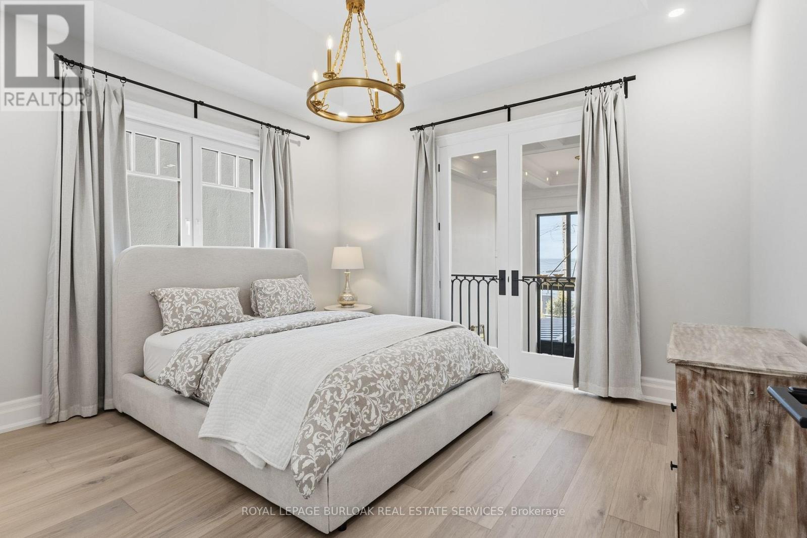7 CAMPVIEW ROAD - 34