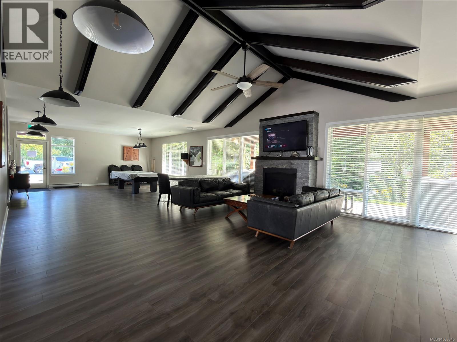 2410 Fern Way - 32