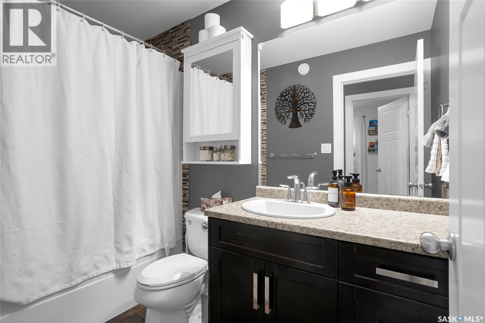 434 Langlois WAY — photo 23