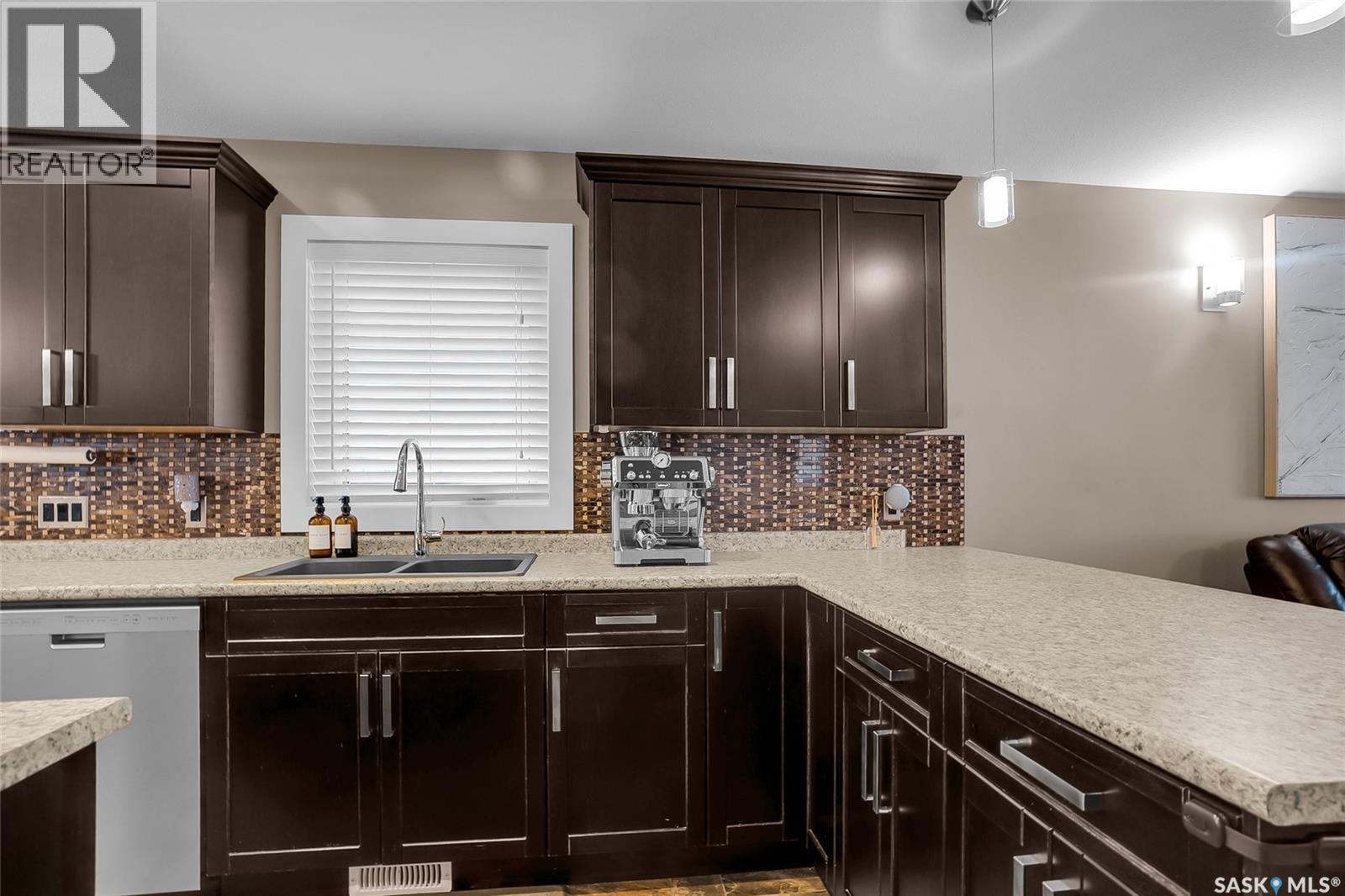 434 Langlois WAY — photo 9