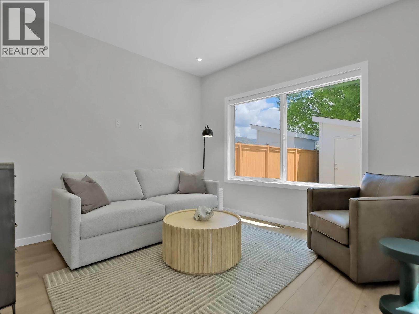 103 275 Kinney Avenue, Penticton