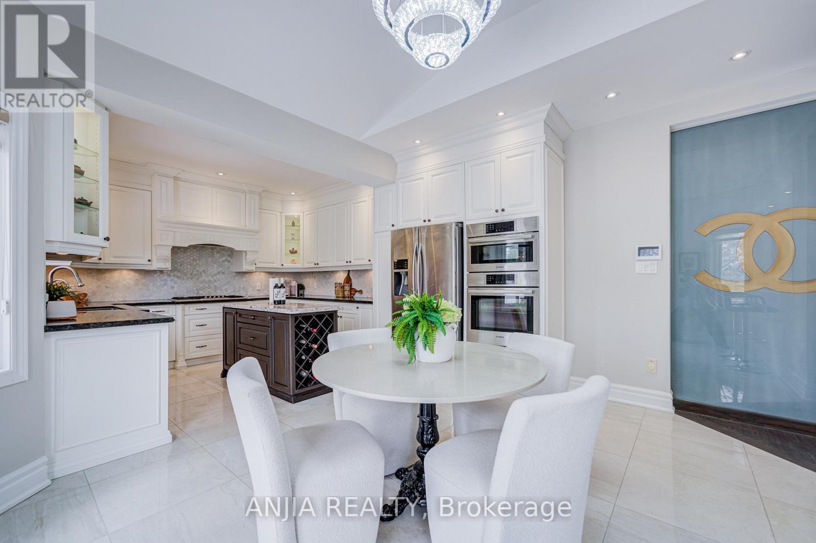 91 REANSBURY CRESCENT - 17