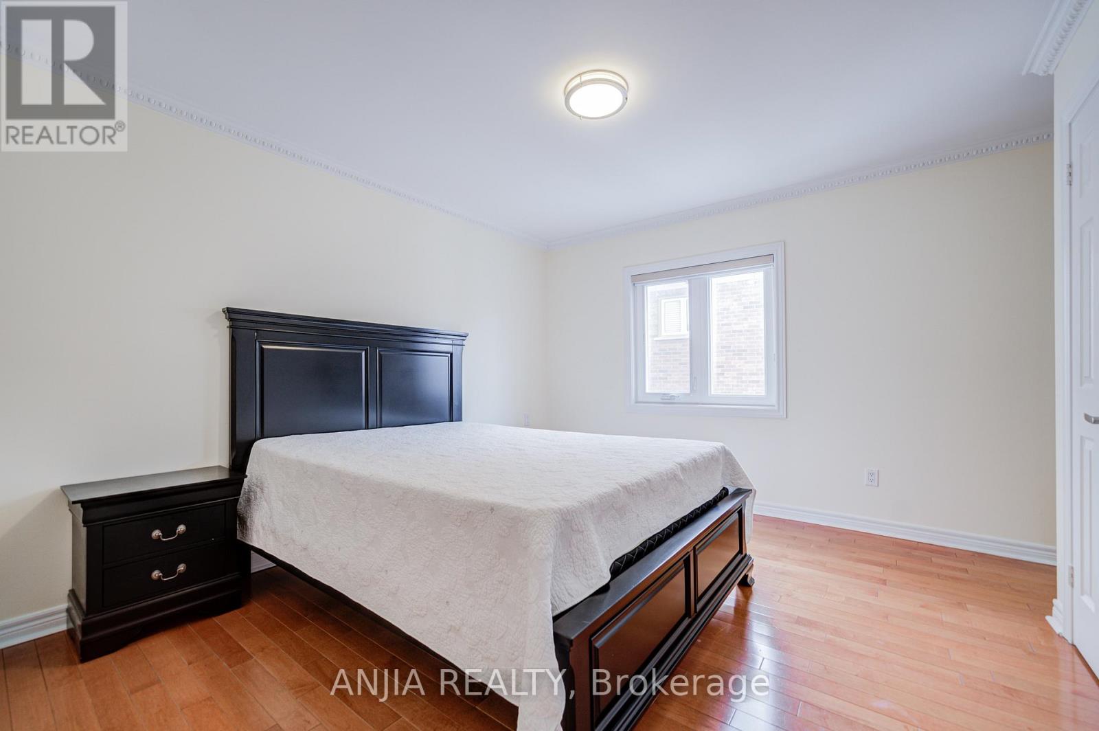 91 REANSBURY CRESCENT - 34