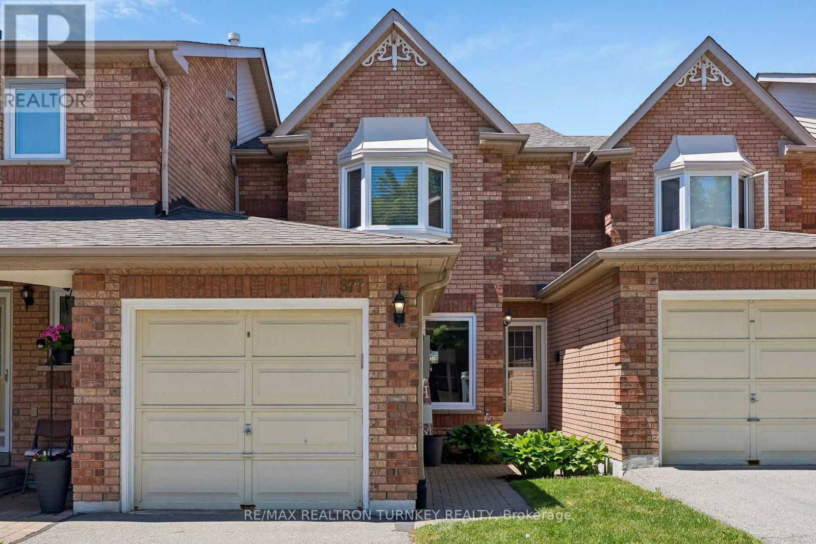 Welcome to 877 Playter Cres, Newmarket