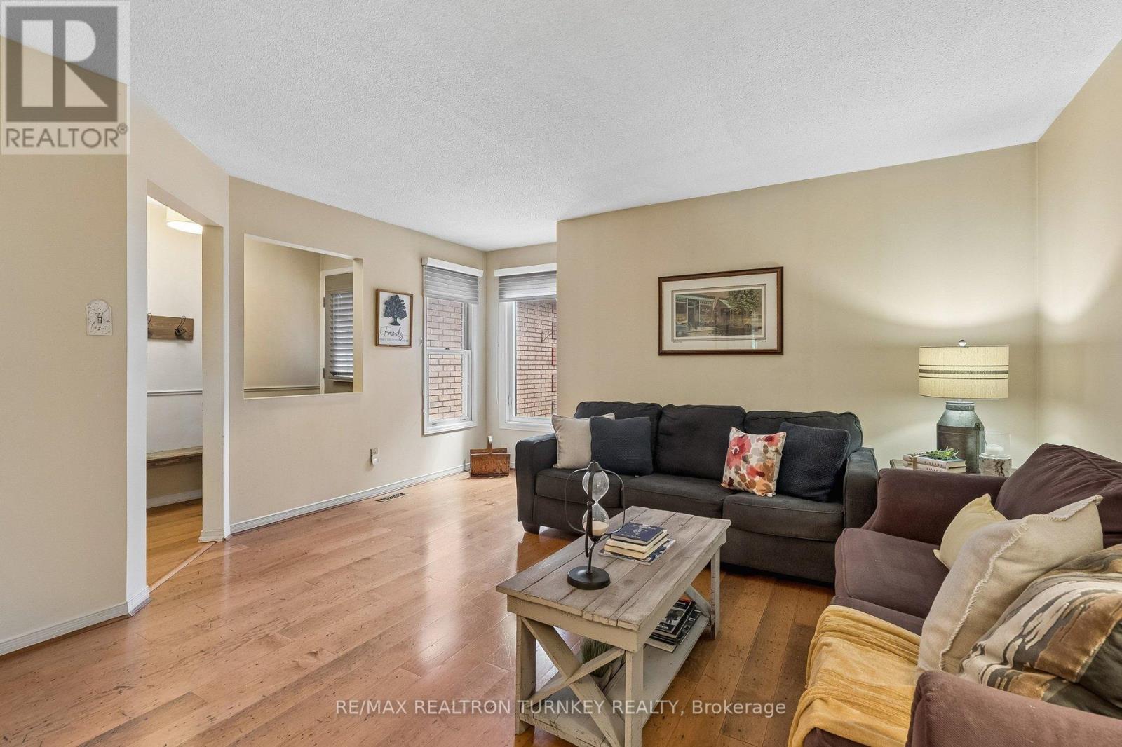 Spacious Main Floor