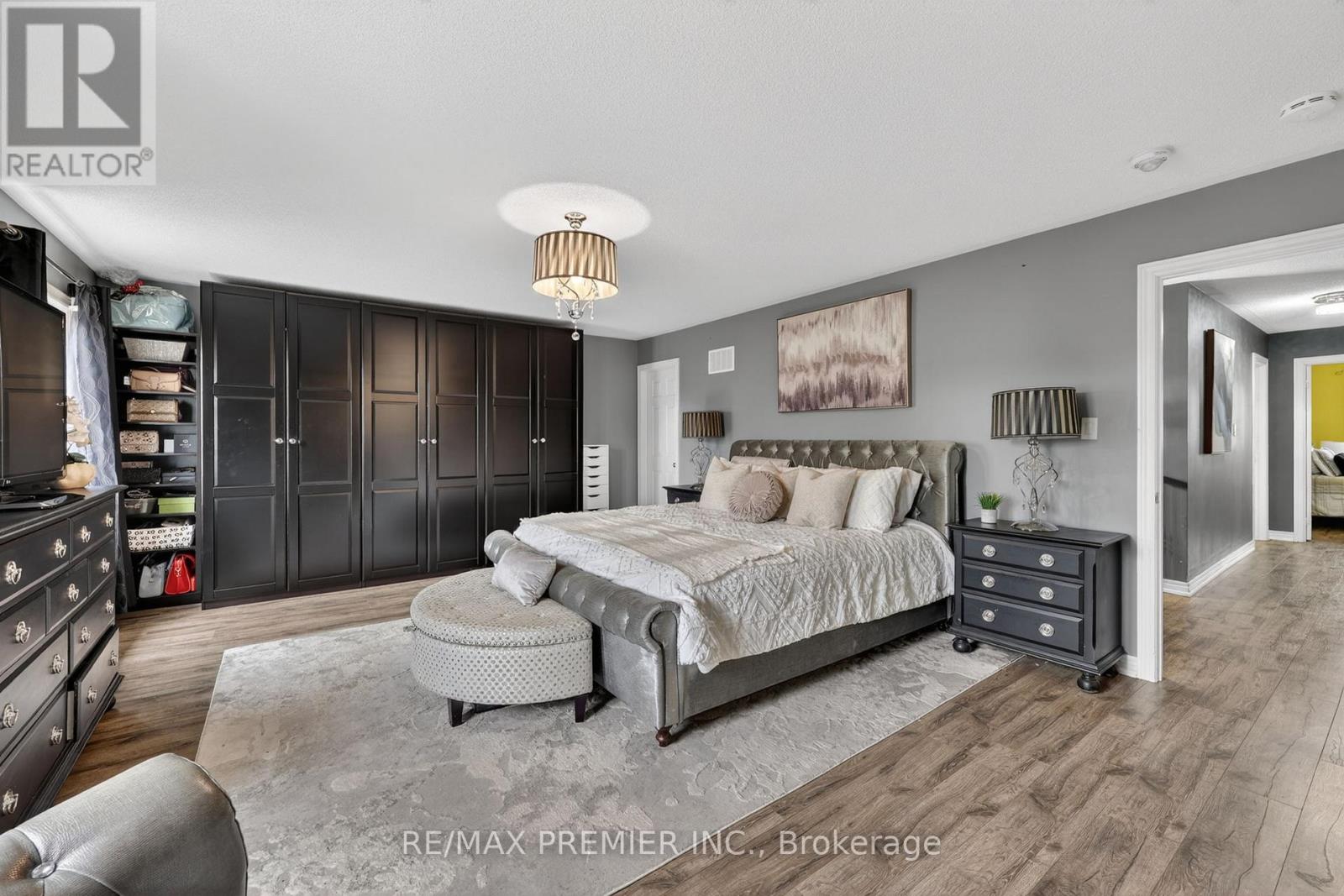 77 WEAVER TERRACE - 19