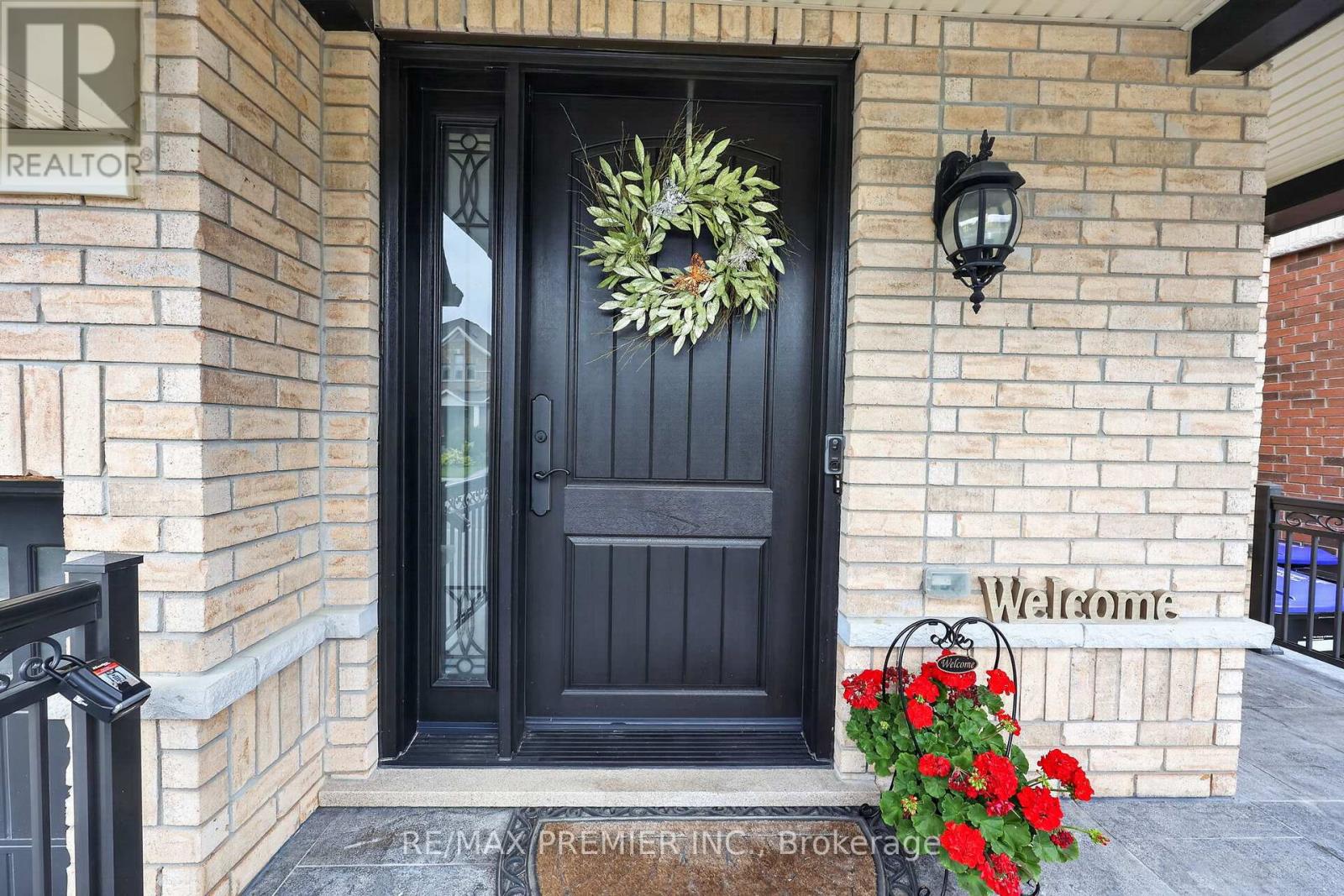 77 WEAVER TERRACE - 3