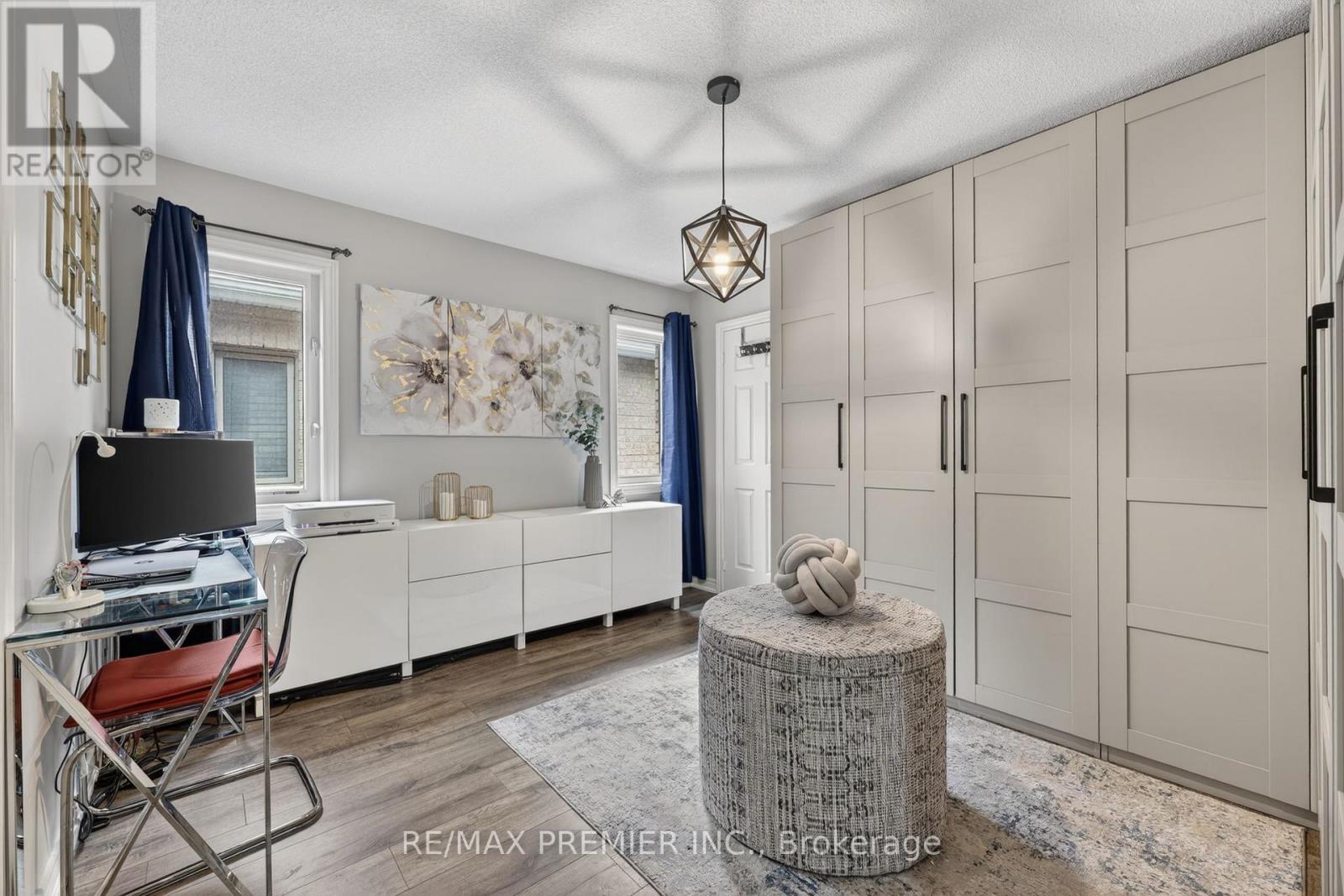 77 WEAVER TERRACE - 30
