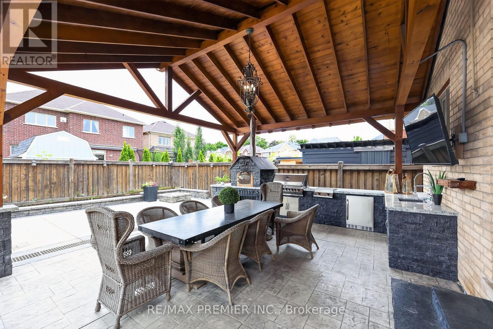 77 WEAVER TERRACE - 38