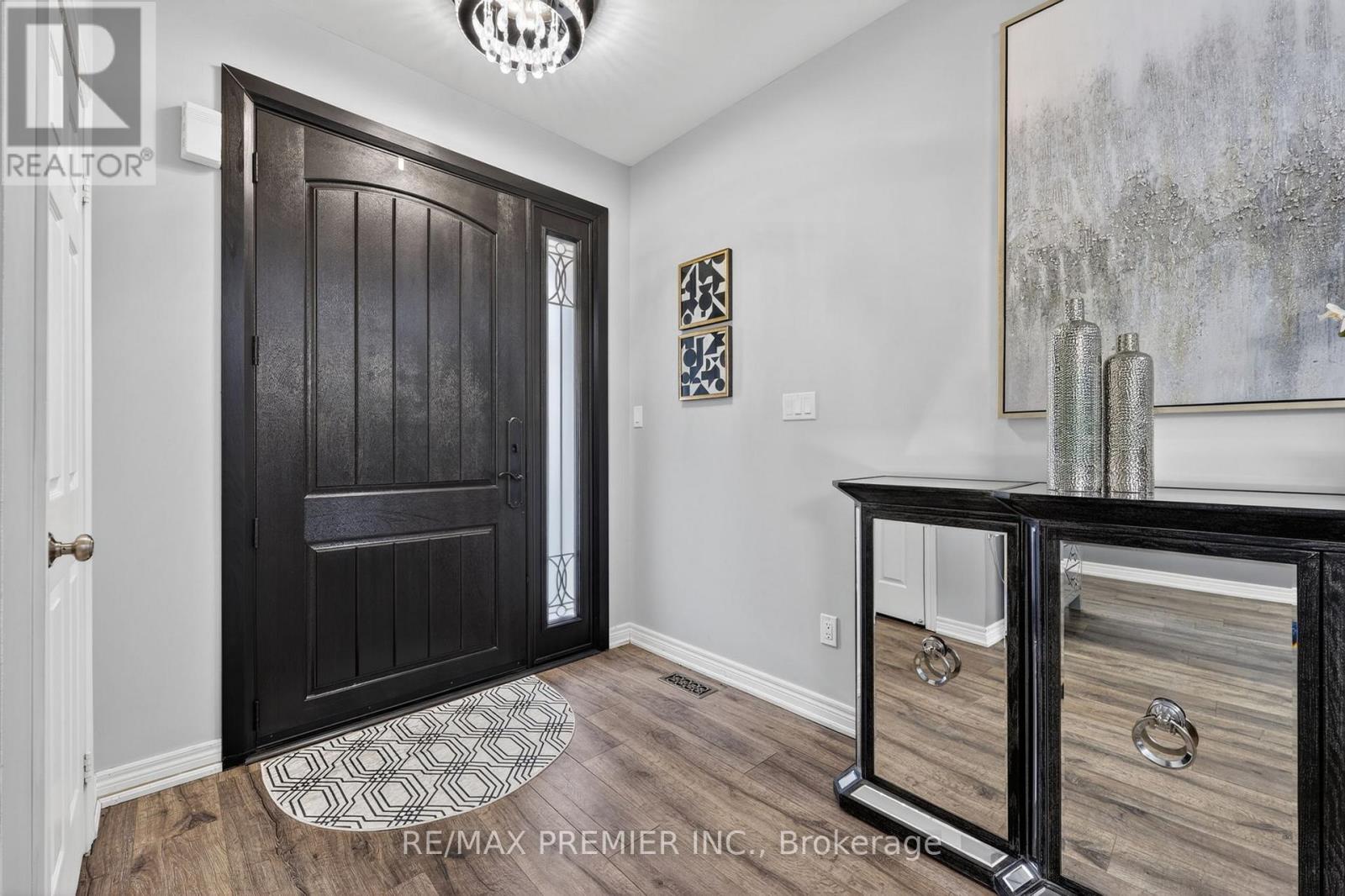 77 WEAVER TERRACE - 4