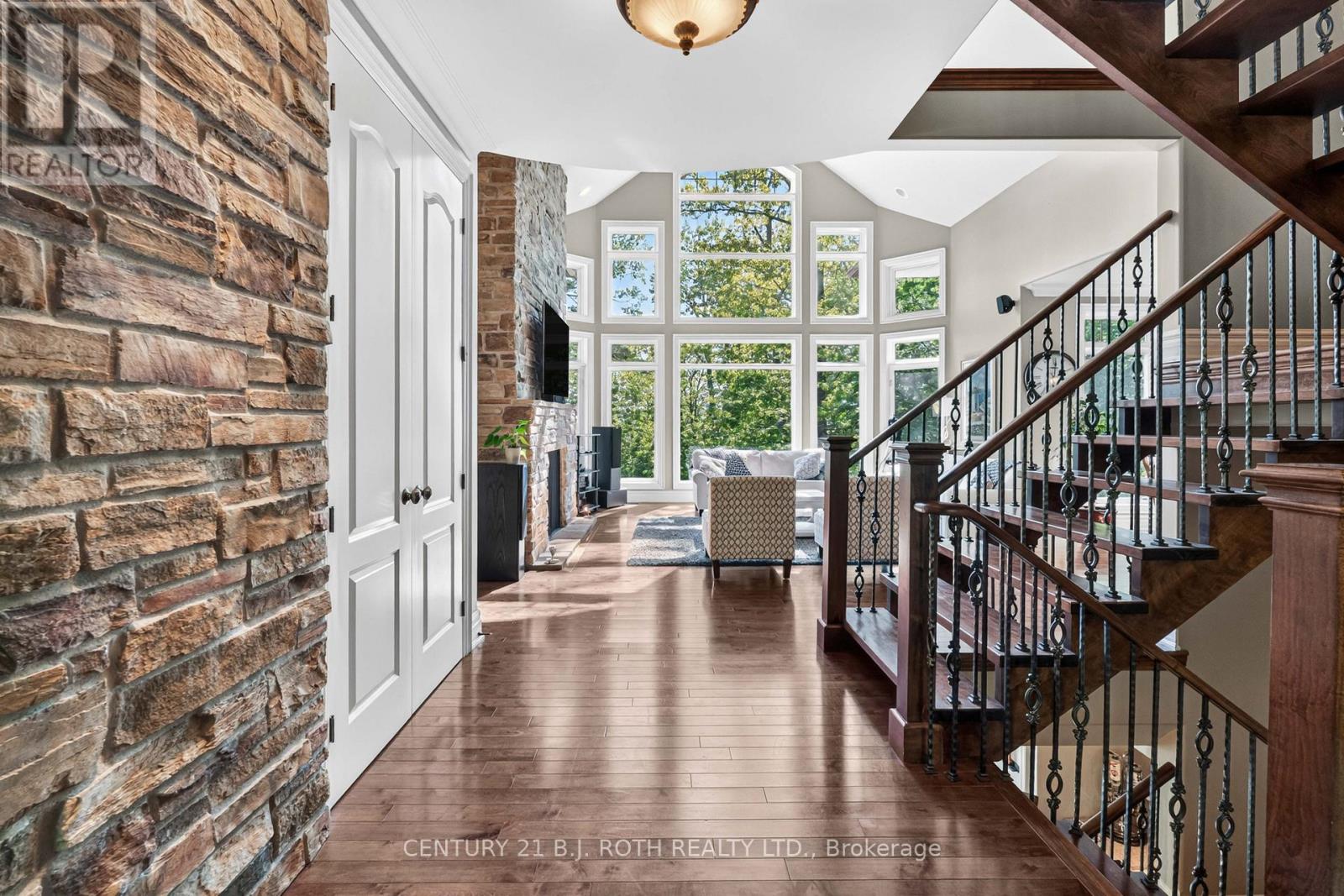 1 PIERCE COURT - 17