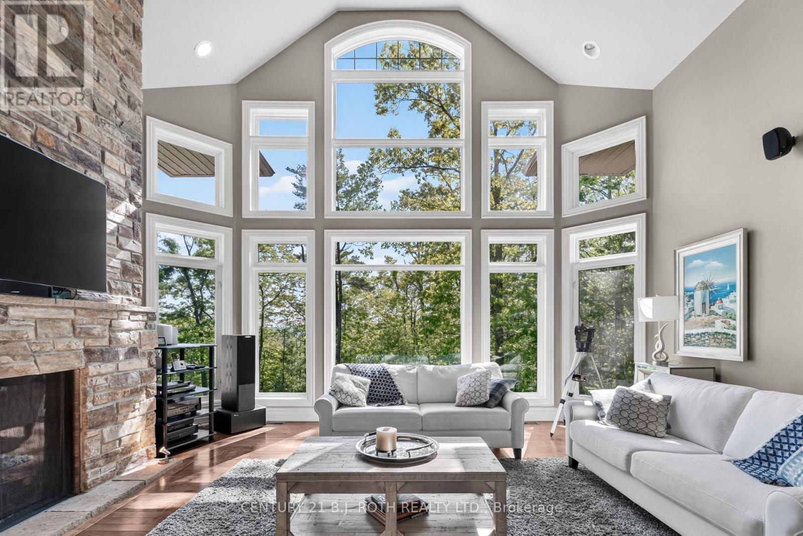 1 PIERCE COURT - 18