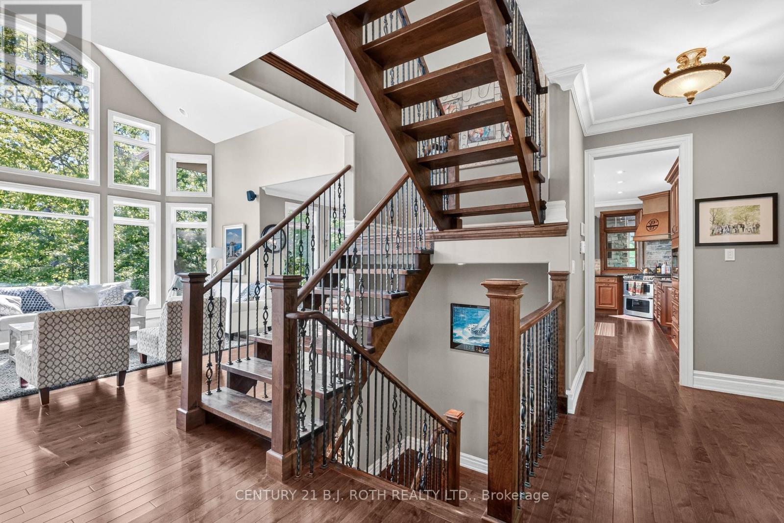 1 PIERCE COURT - 20