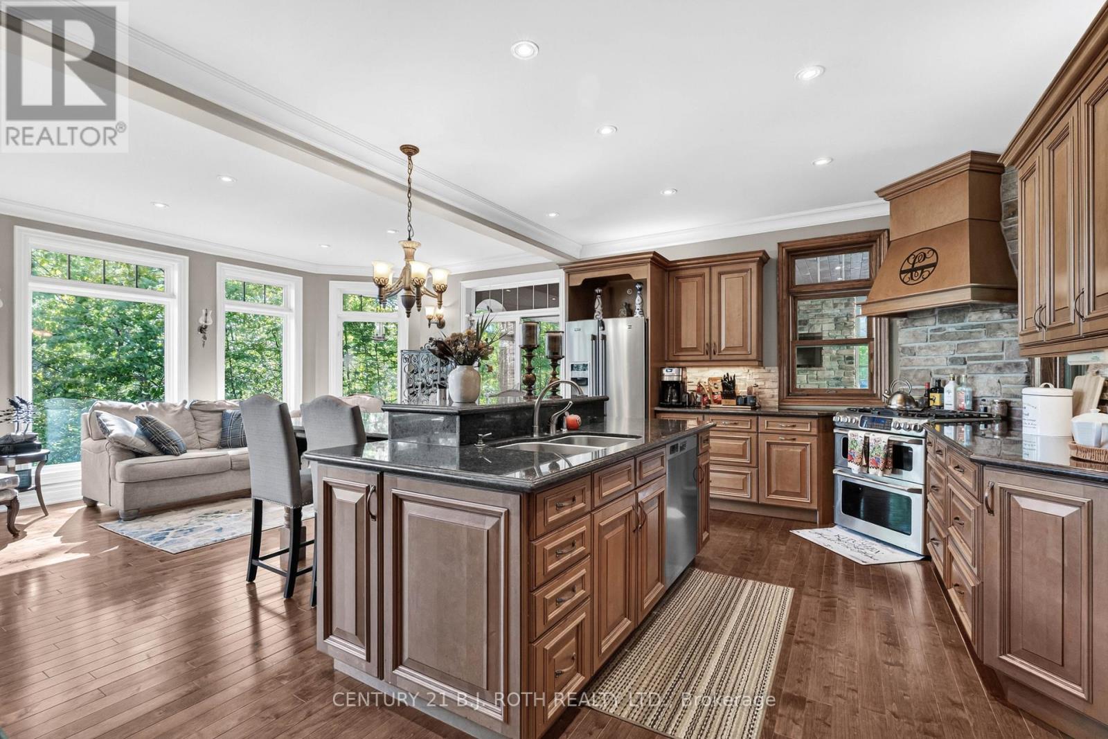 1 PIERCE COURT - 21