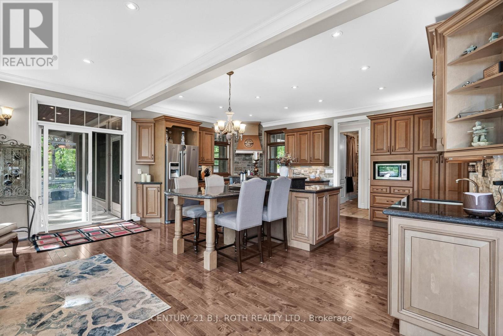 1 PIERCE COURT - 24