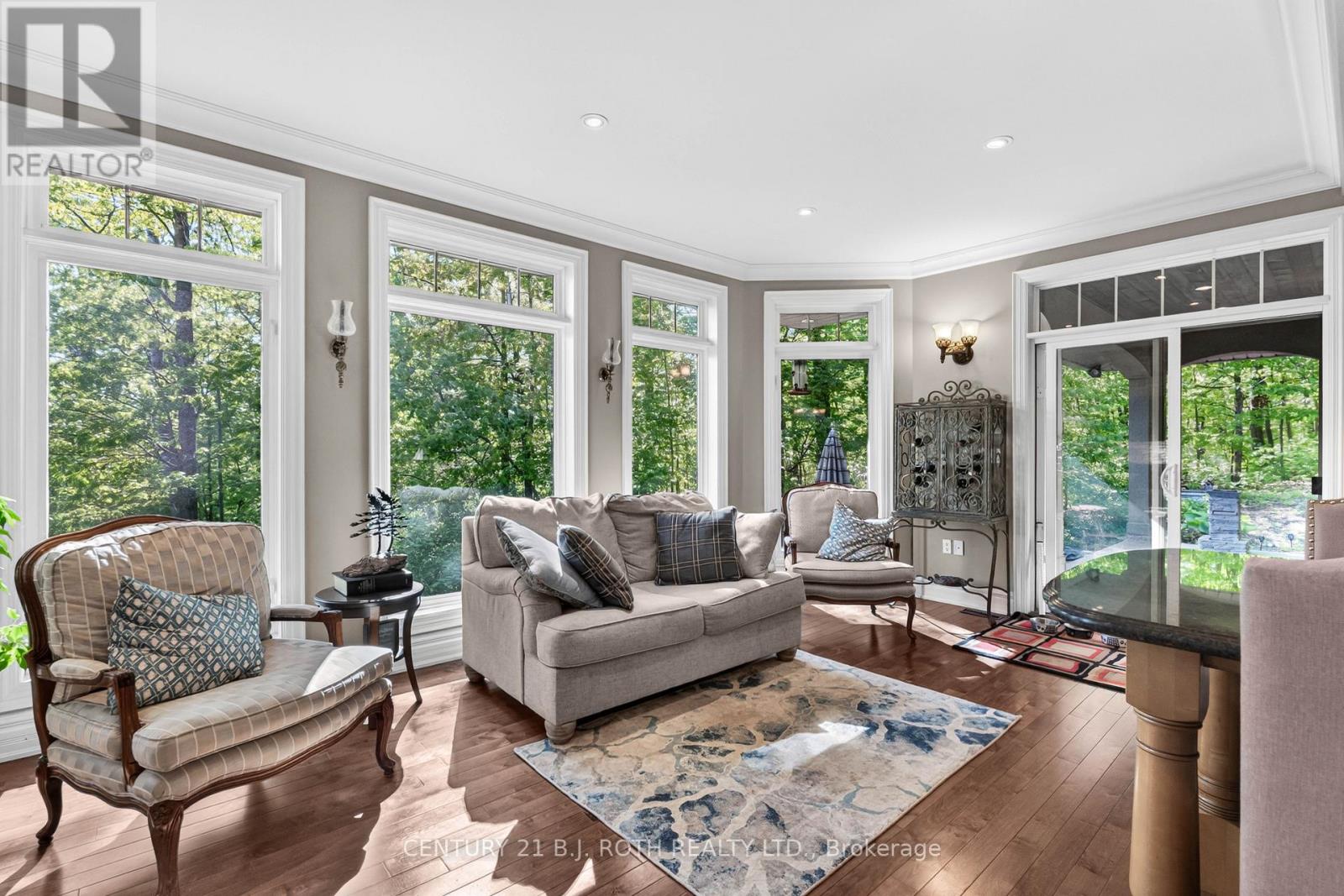 1 PIERCE COURT - 26
