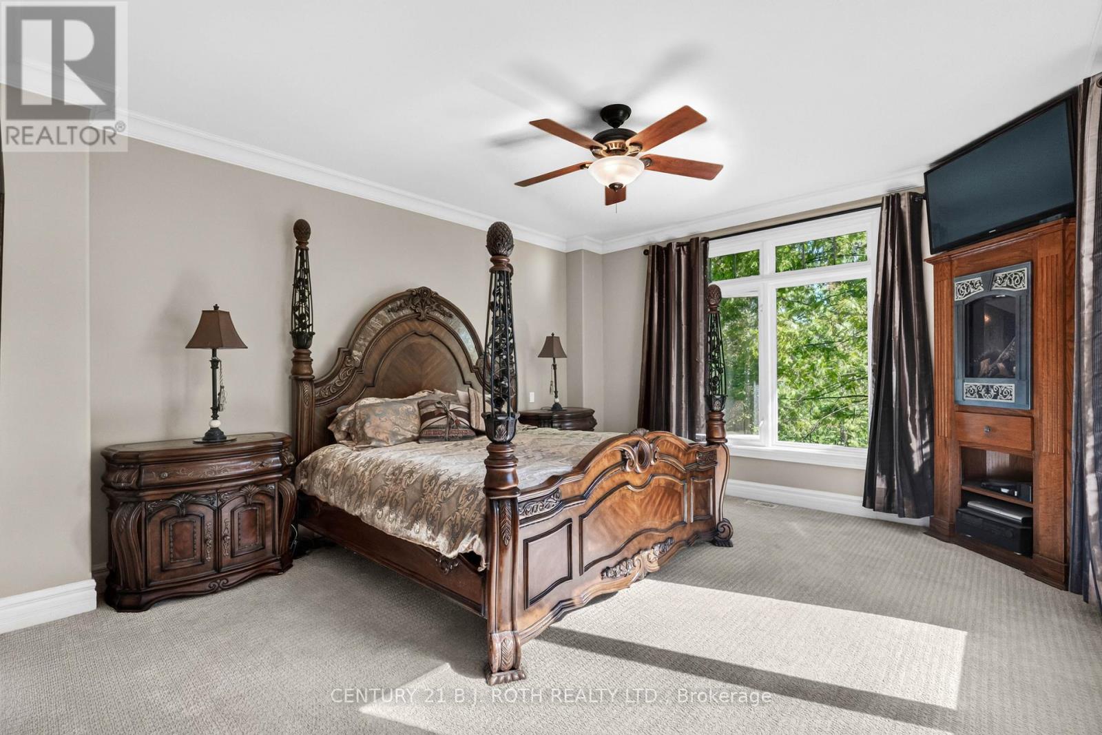 1 PIERCE COURT - 32