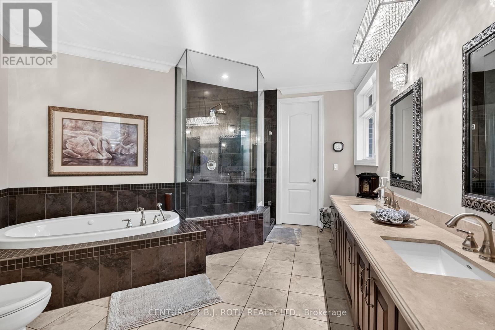 1 PIERCE COURT - 33