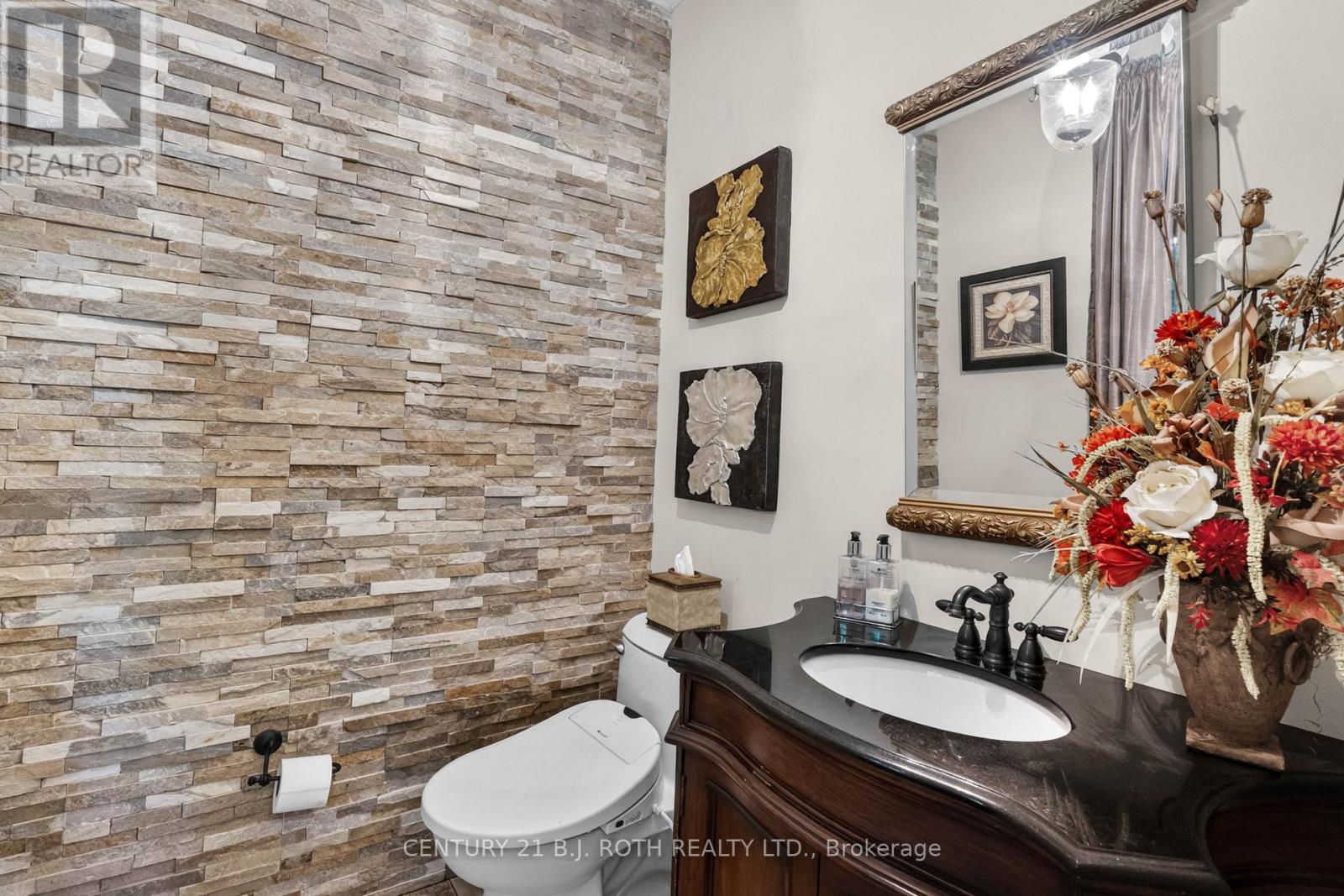1 PIERCE COURT - 35