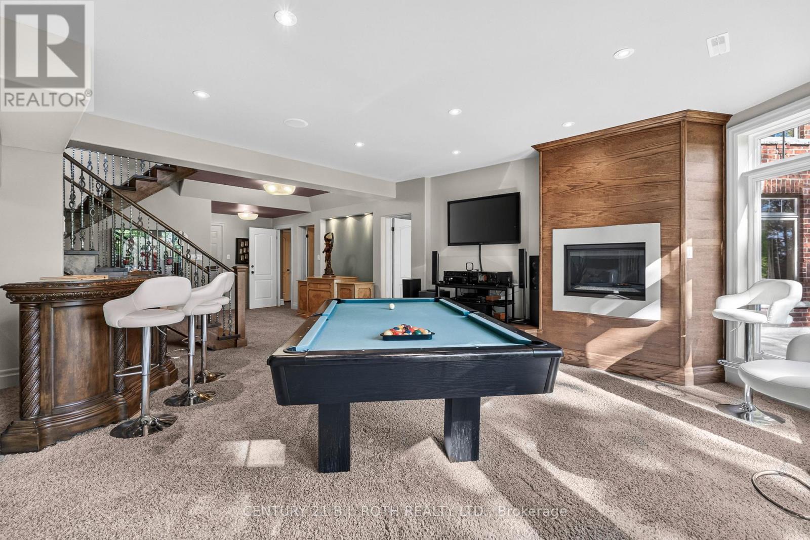 1 PIERCE COURT - 39