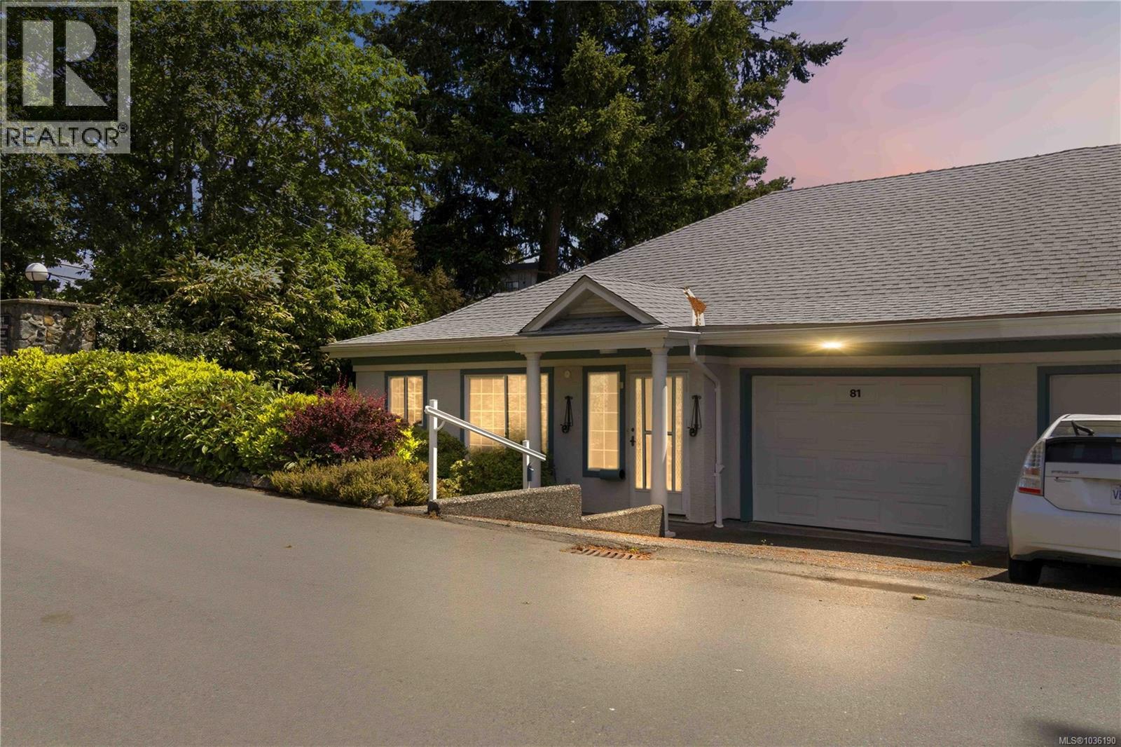 #81 14 Erskine Lane - 1