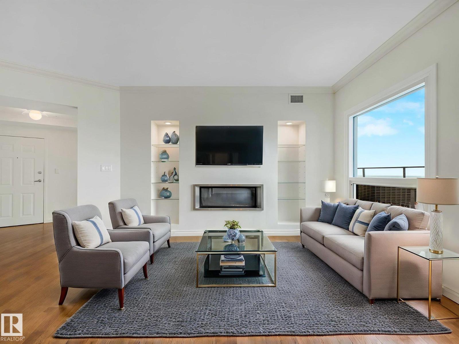 #902 10108 125 ST NW - 10