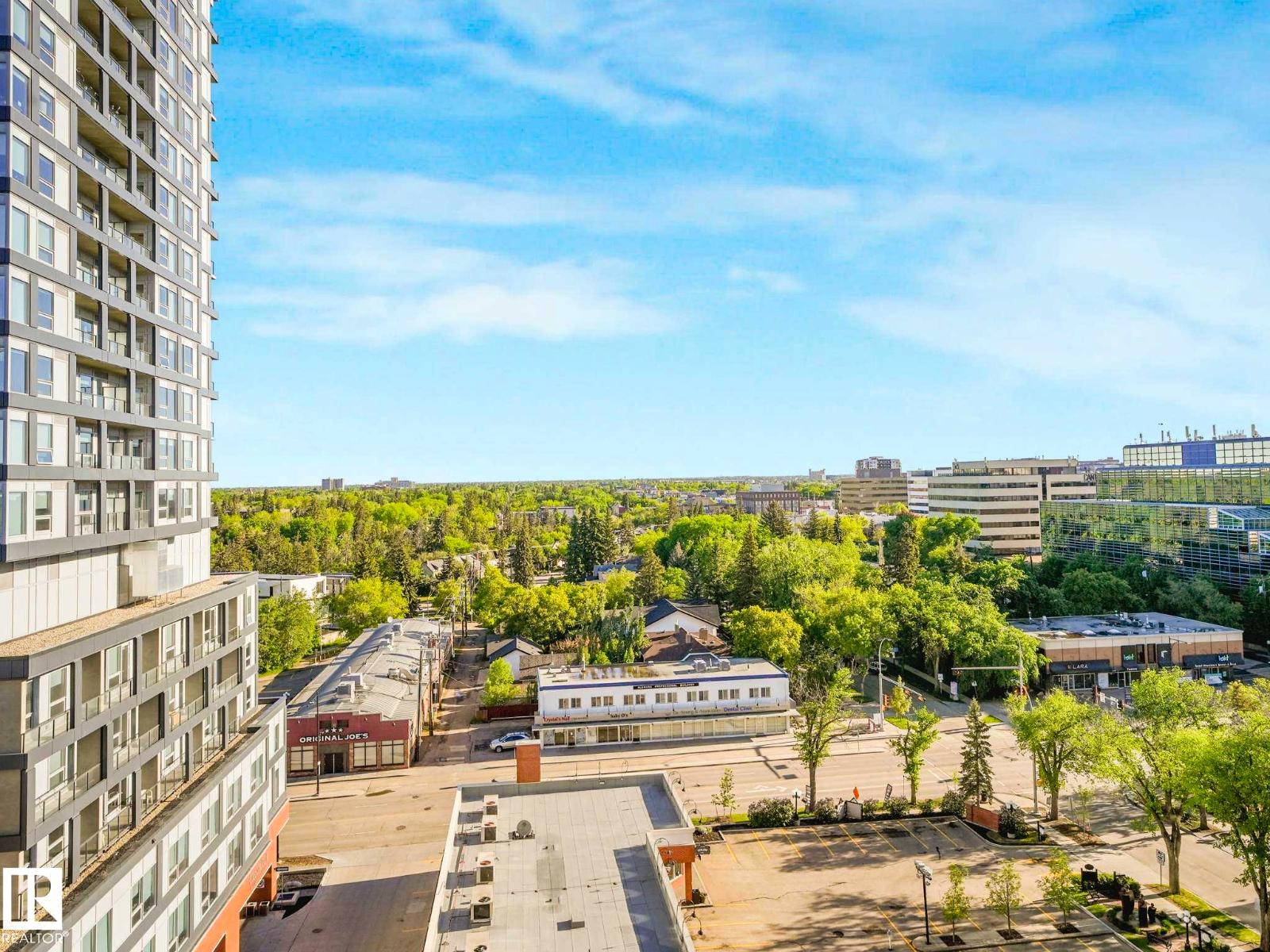 #902 10108 125 ST NW - 32