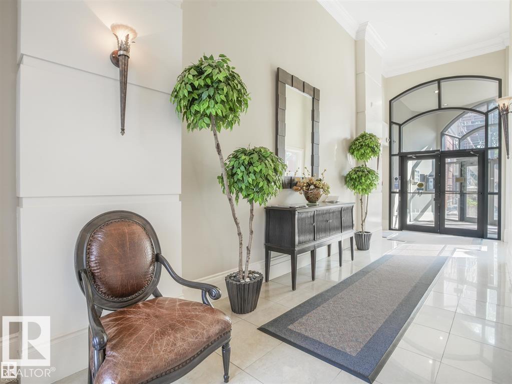 #902 10108 125 ST NW - 49