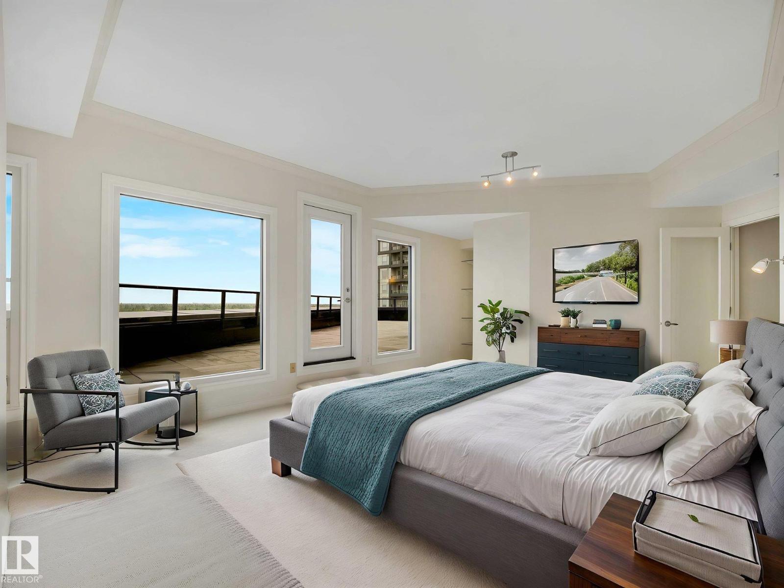 #902 10108 125 ST NW - 14