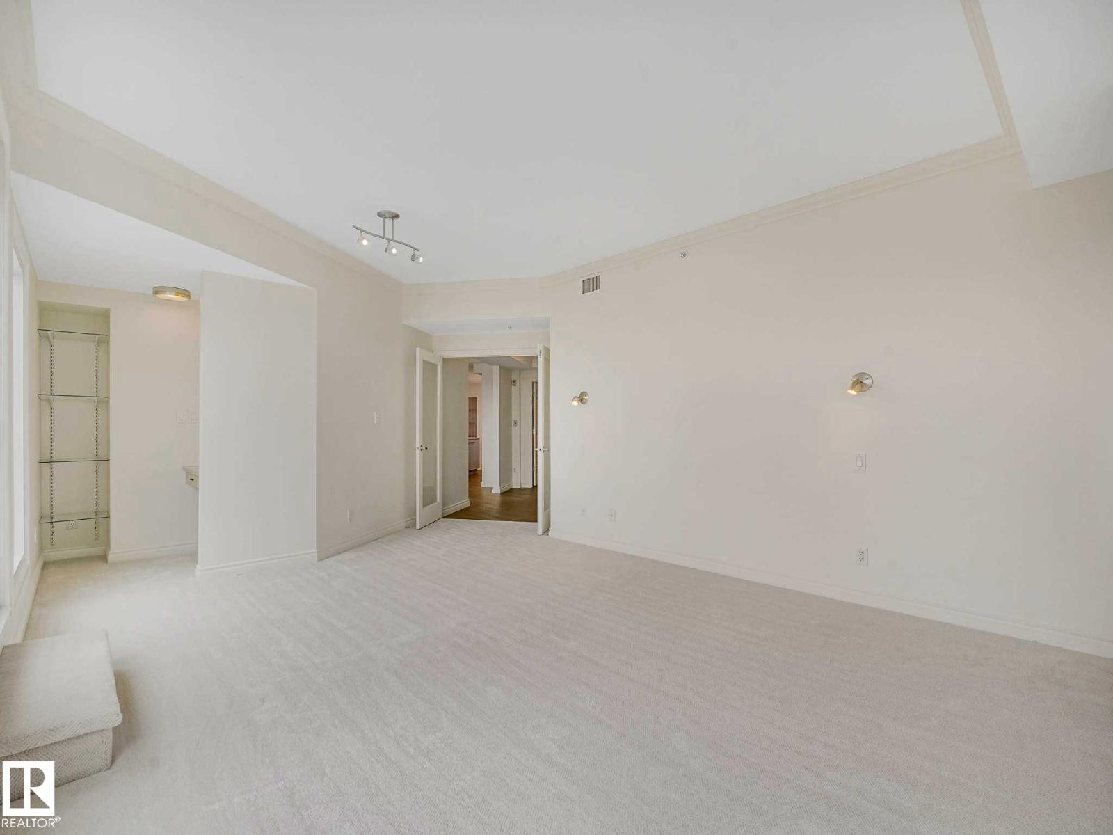 #902 10108 125 ST NW - 34