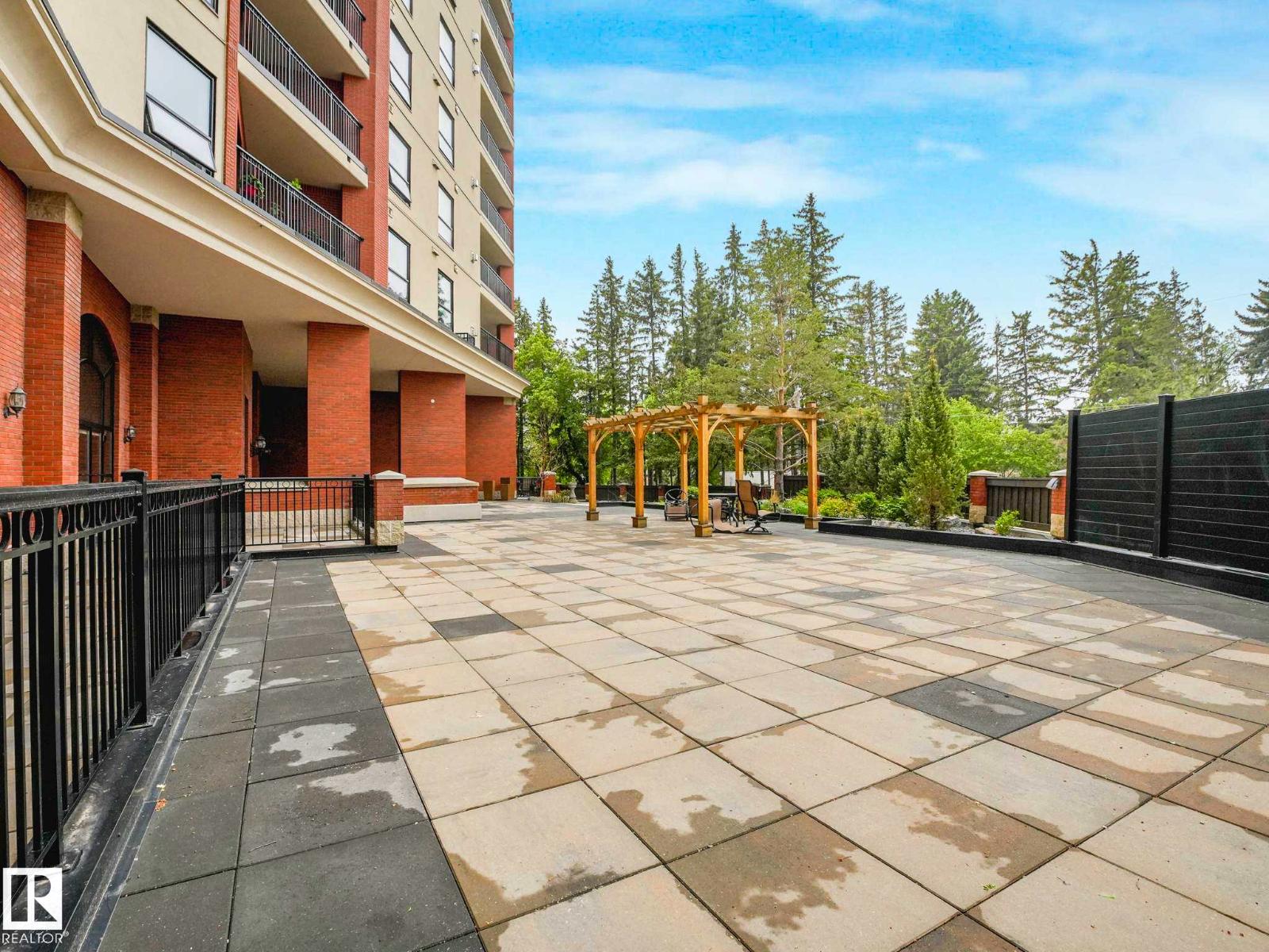 #902 10108 125 ST NW - 48
