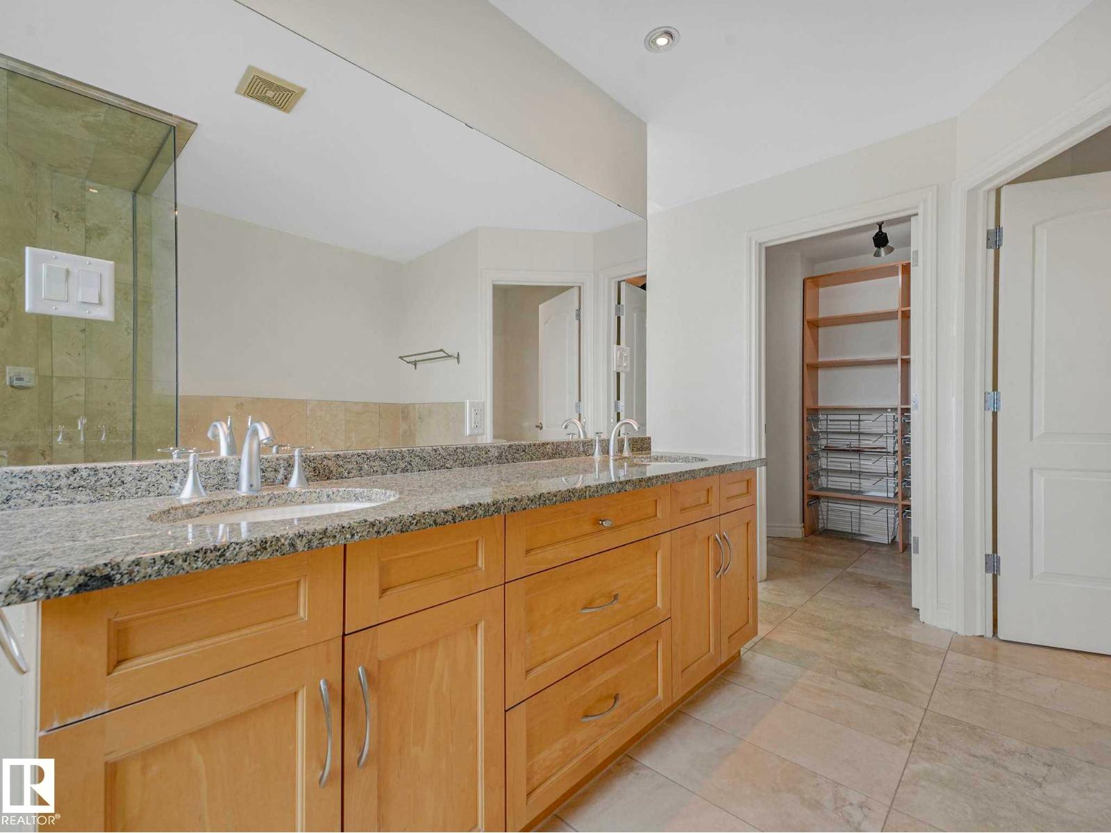 #902 10108 125 ST NW - 37