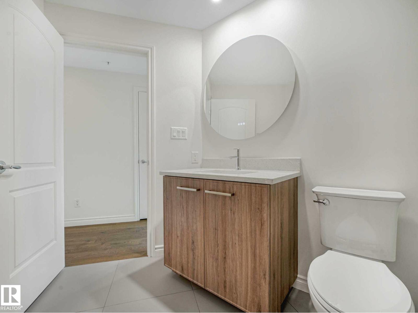 #902 10108 125 ST NW - 44