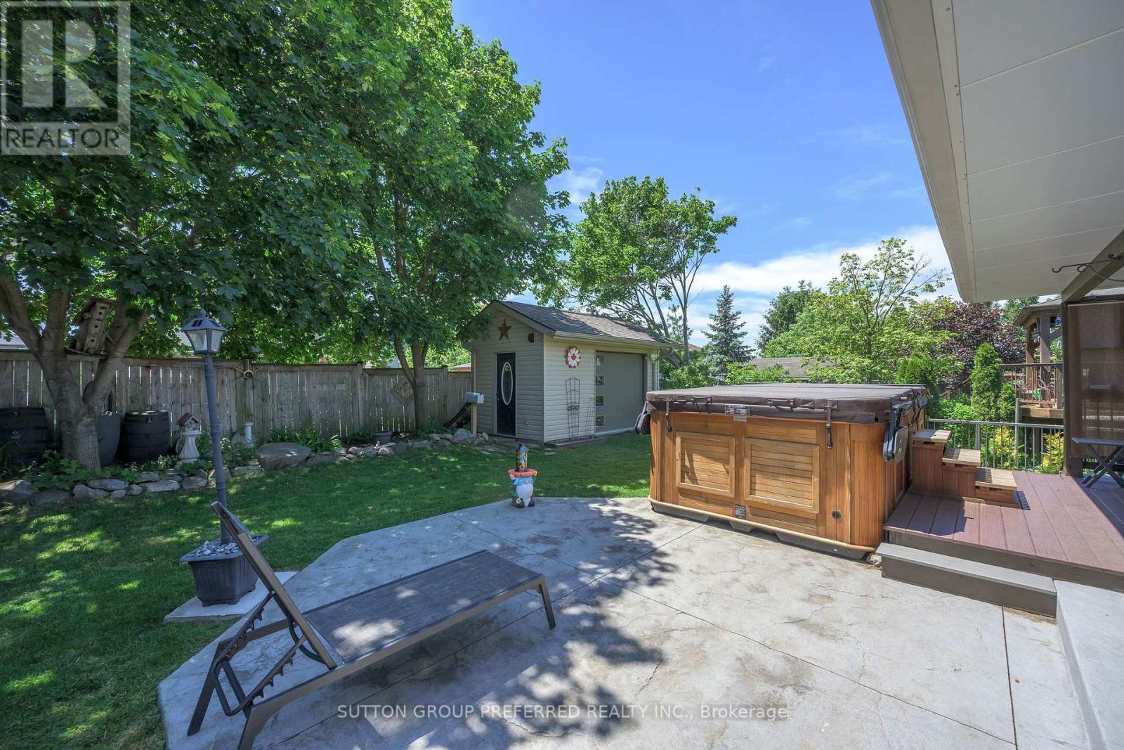 23 WOOD LILY LANE - 16