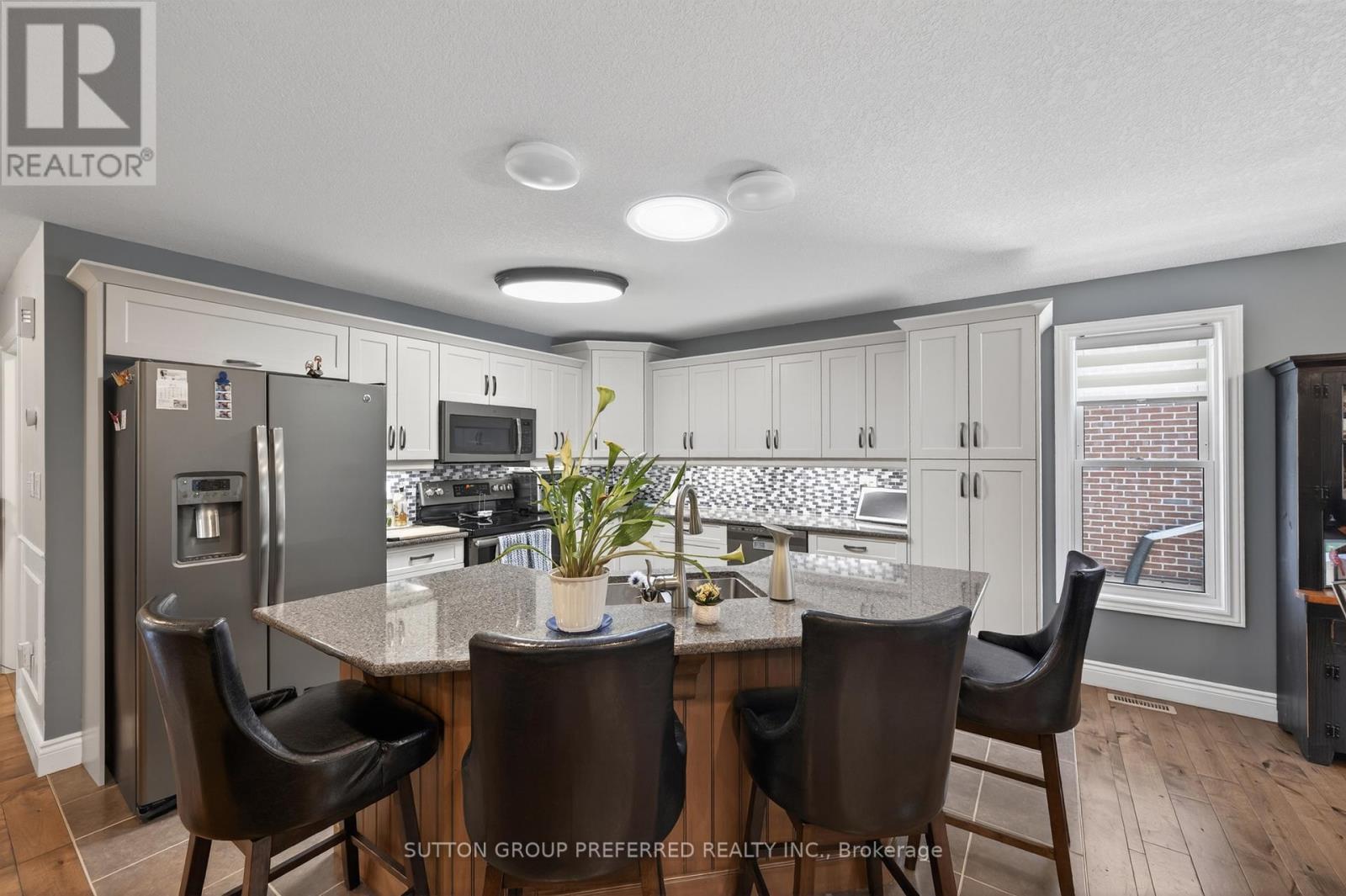 23 WOOD LILY LANE - 22