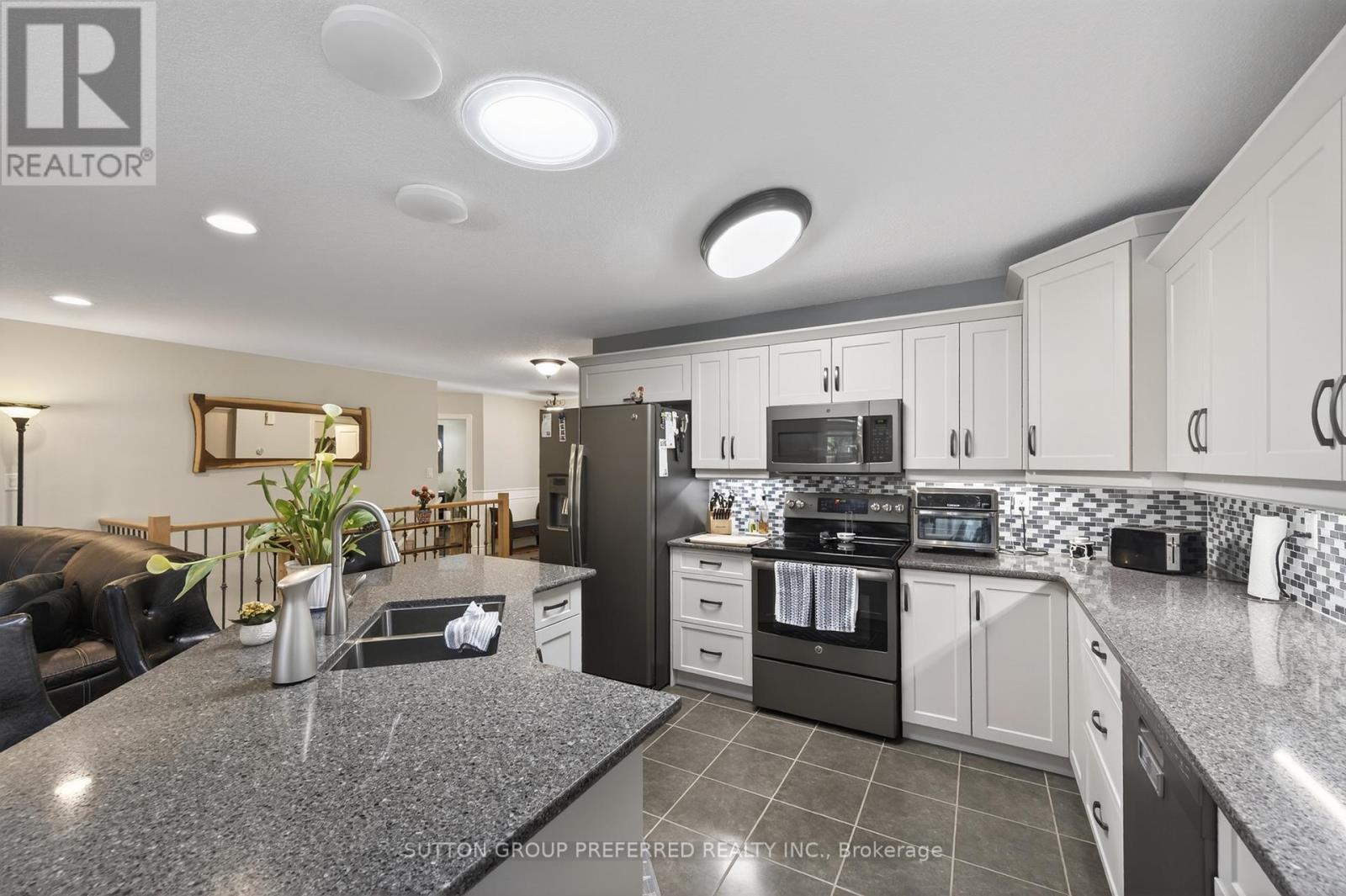23 WOOD LILY LANE - 27