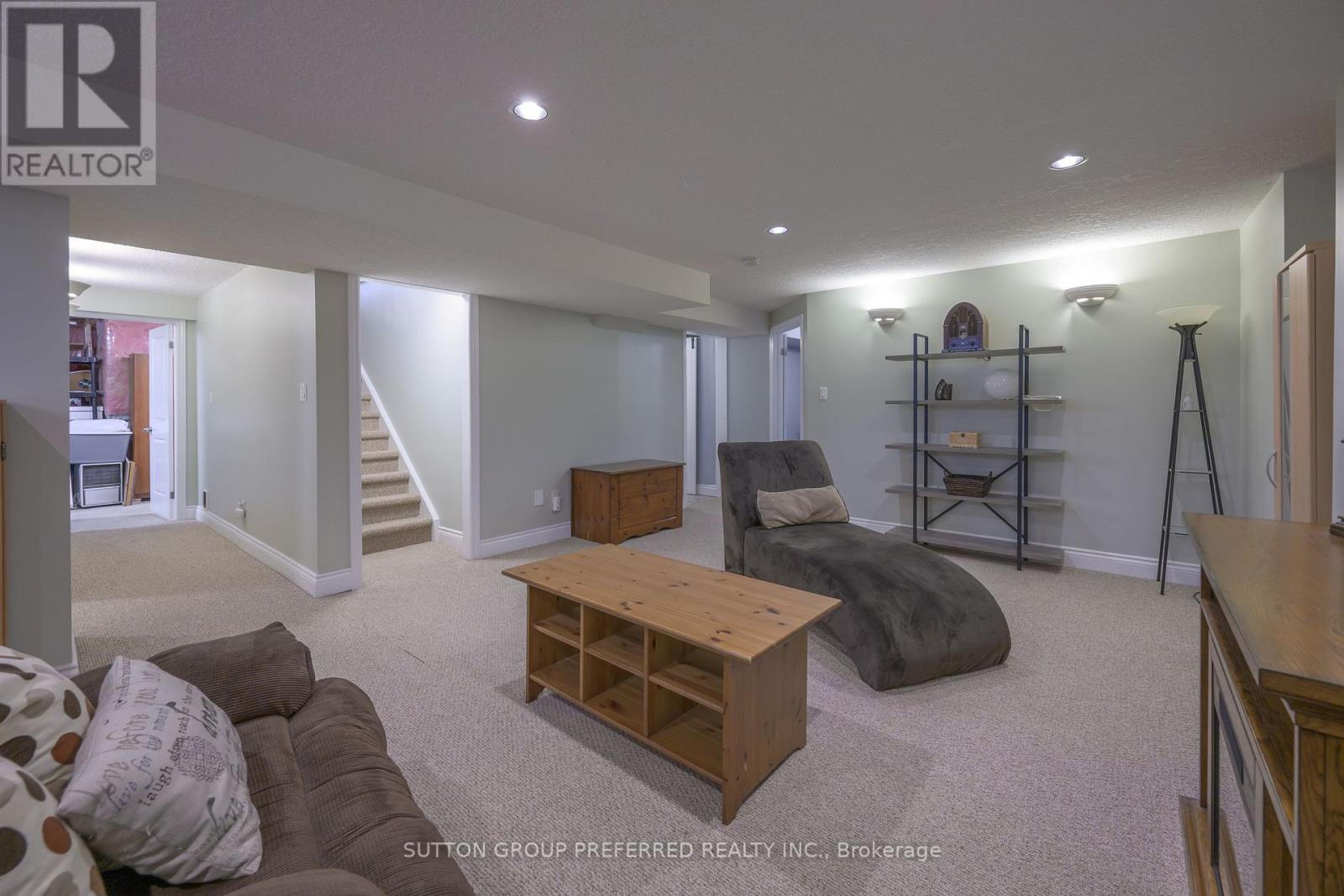23 WOOD LILY LANE - 42