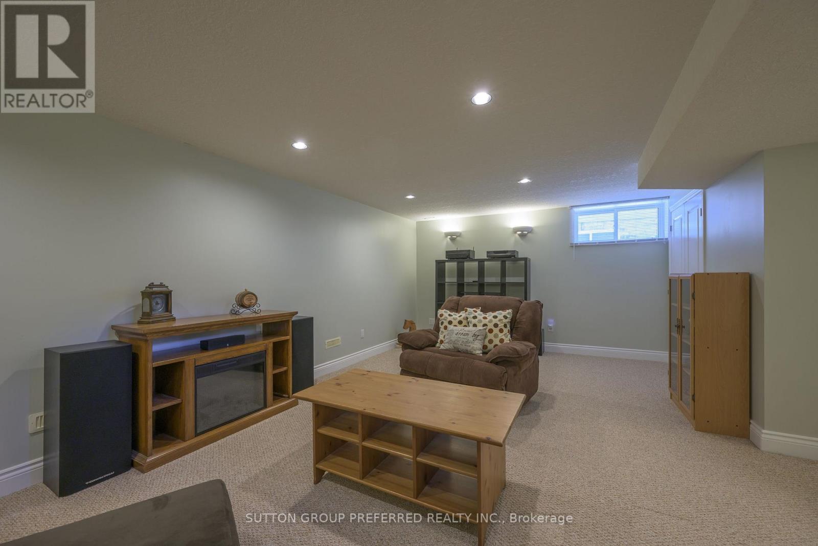 23 WOOD LILY LANE - 44